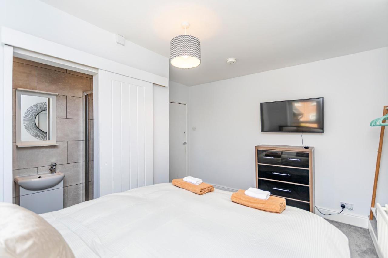 Modern 3 Bed, Heart Of Ashley Cross, 5 Mins To Sandbanks Poole Exteriér fotografie
