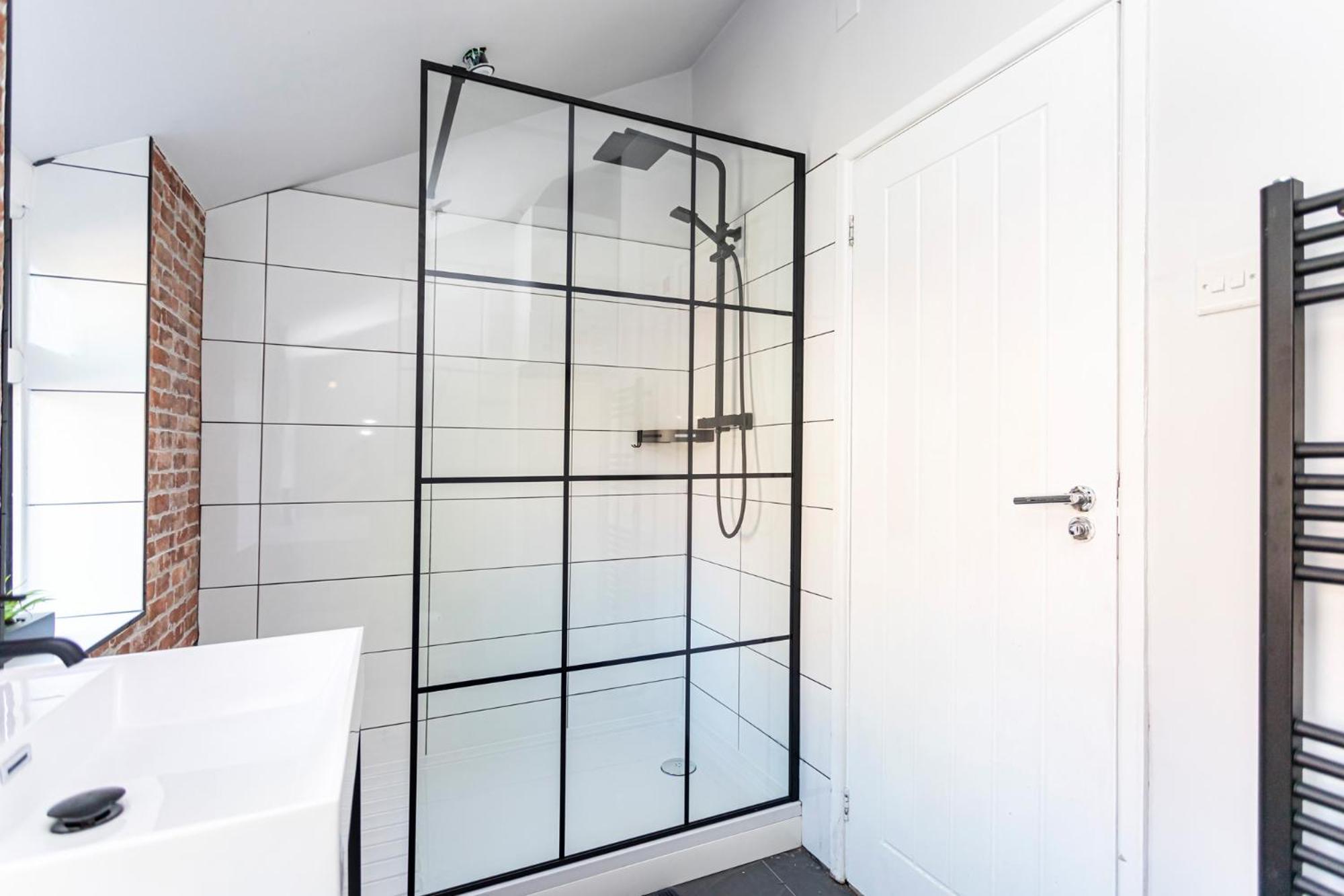 Modern 3 Bed, Heart Of Ashley Cross, 5 Mins To Sandbanks Poole Exteriér fotografie